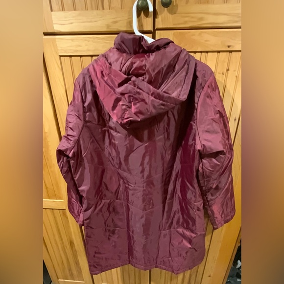 Women's Burgundy Ski & Snow Jacket - Picture 2 of 3